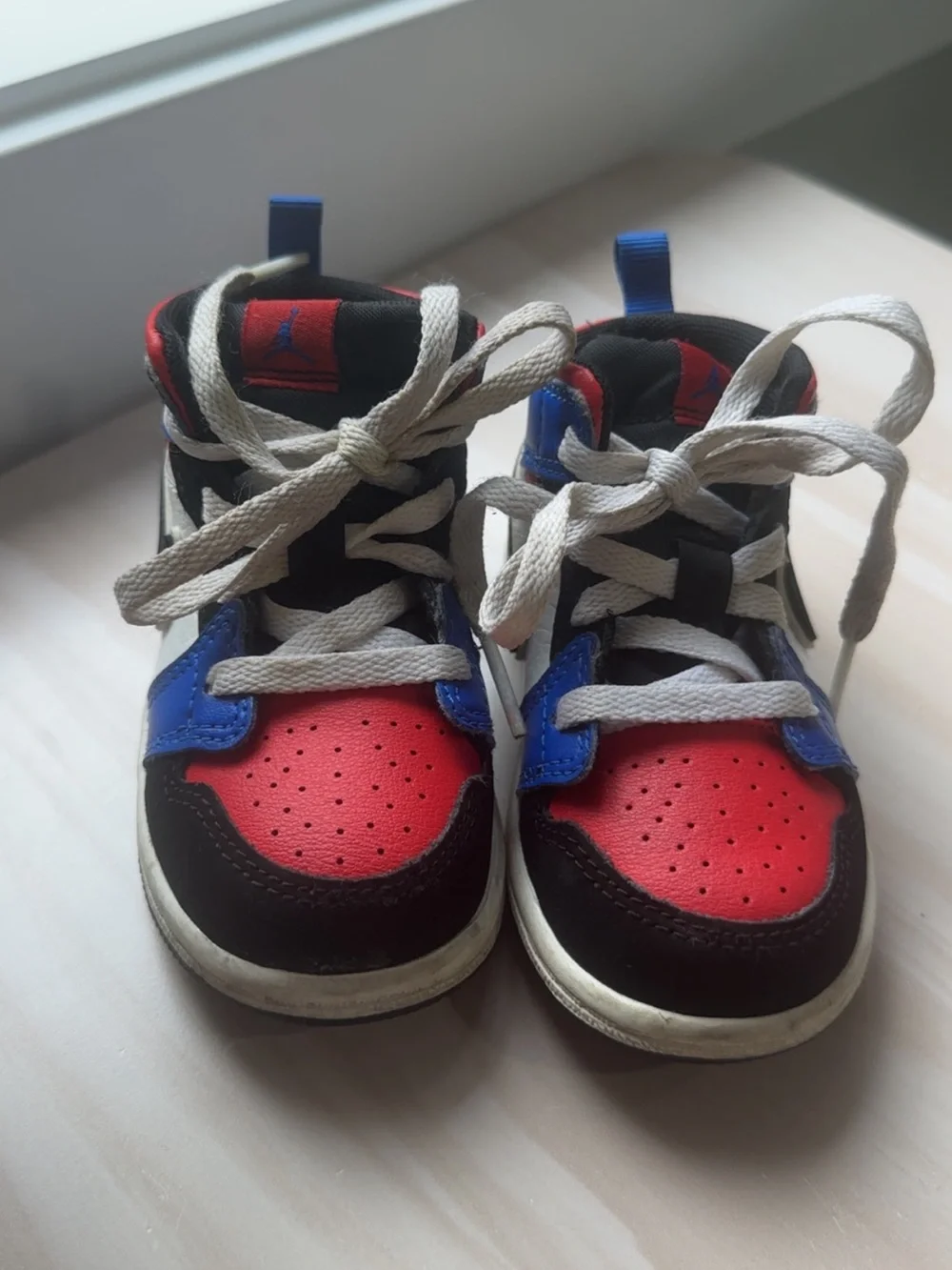 Jordan 1- mid top 3’s TD